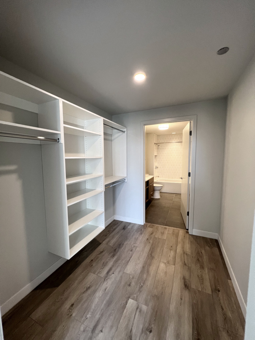 1210 N State Parkway Unit: 1002