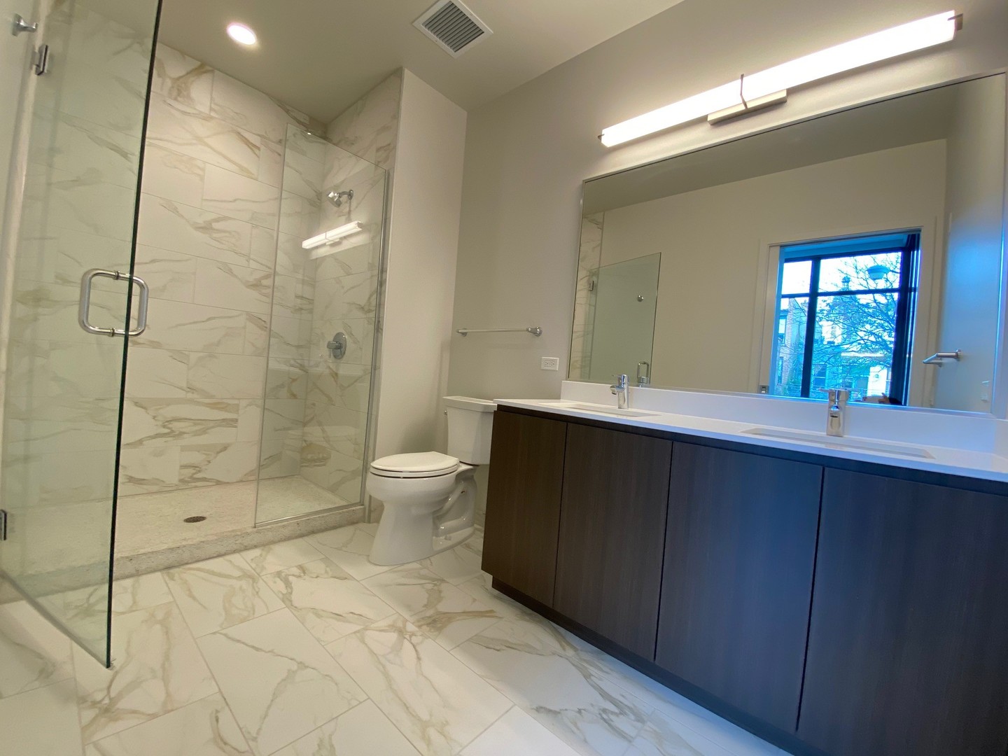 740 N Aberdeen Street Unit: 402