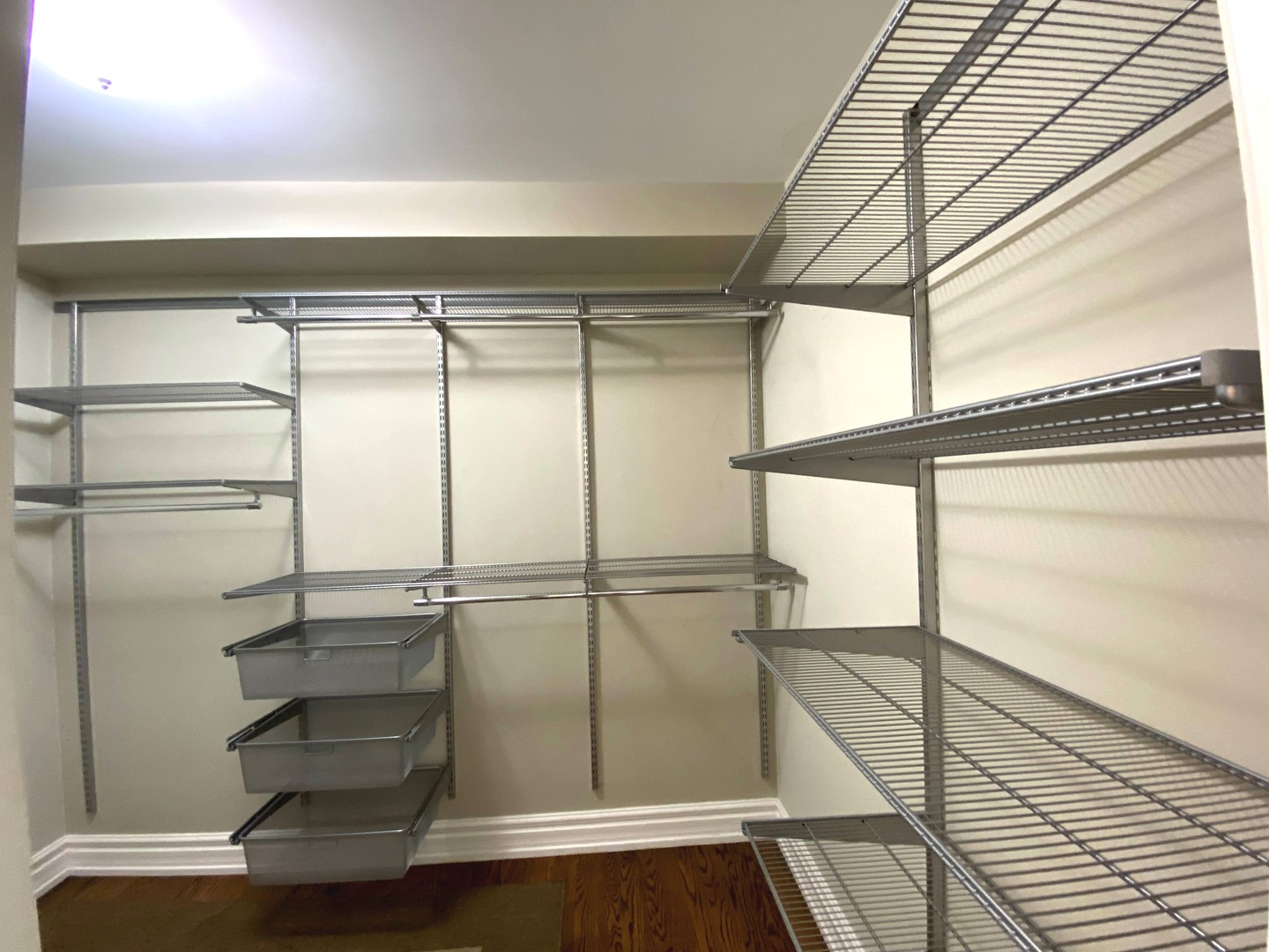 1470 W Carmen Avenue Unit: 502