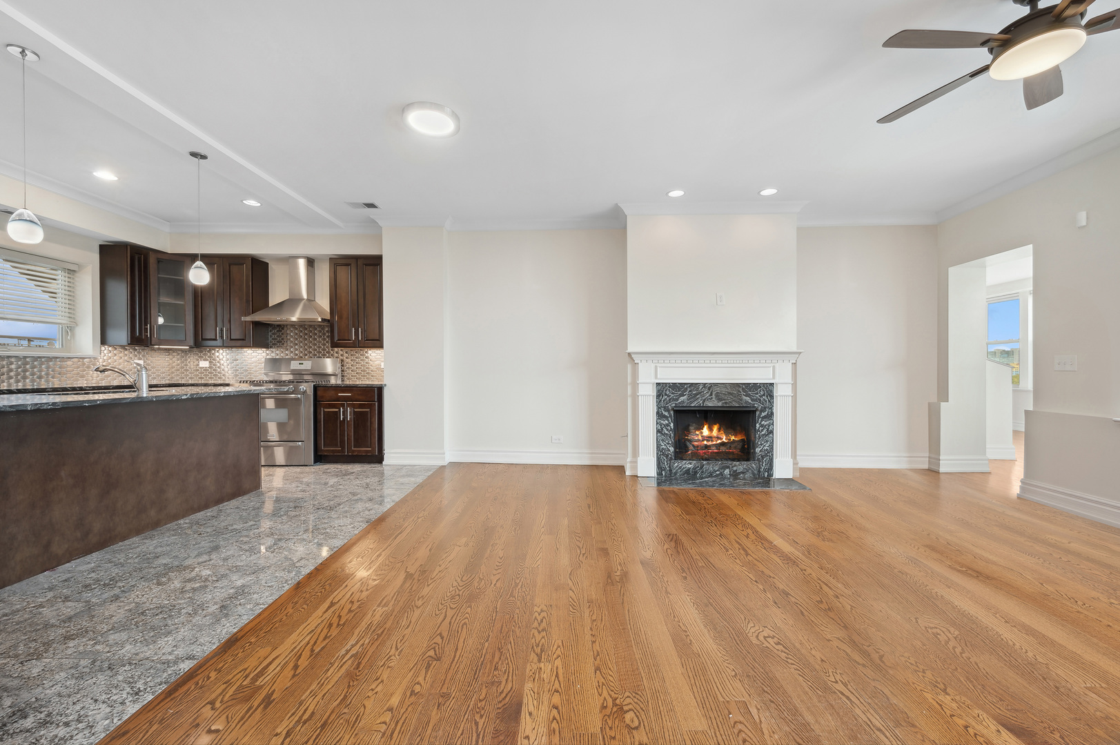 1470 W Carmen Avenue Unit: 502