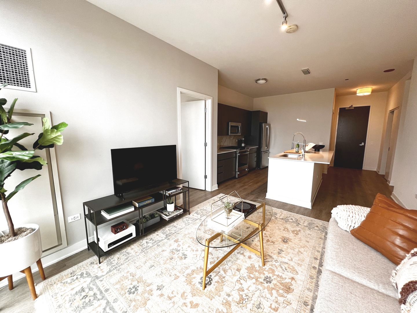 740 N Aberdeen Street Unit: PH-1119