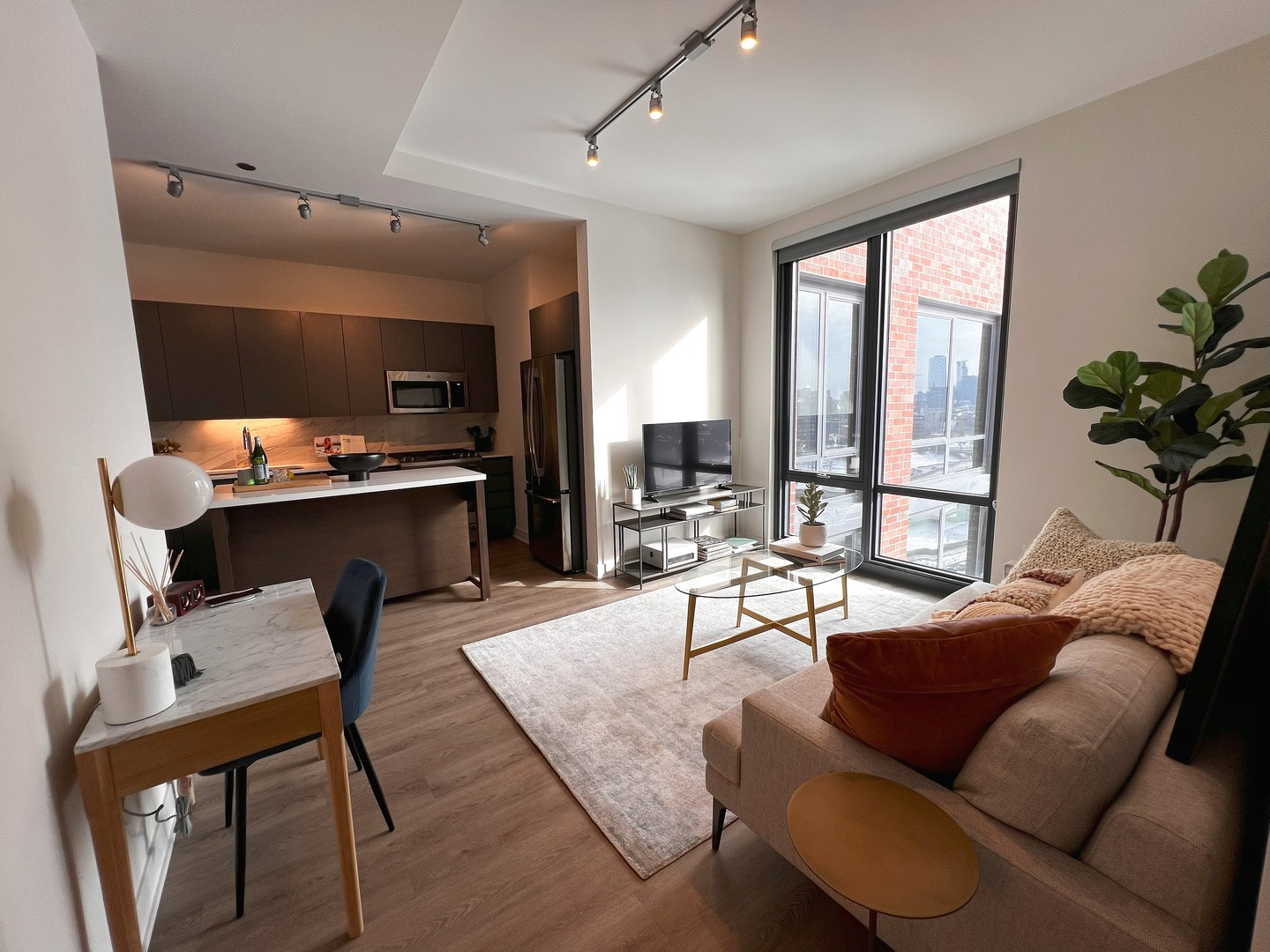 740 N Aberdeen Street Unit: 505