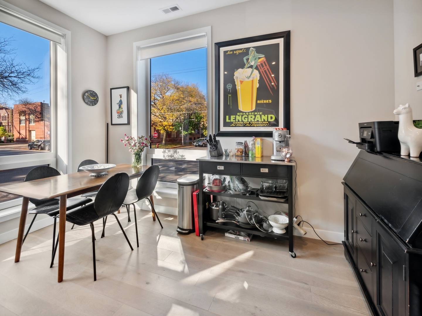 3757 N Sheffield Avenue Unit: 101