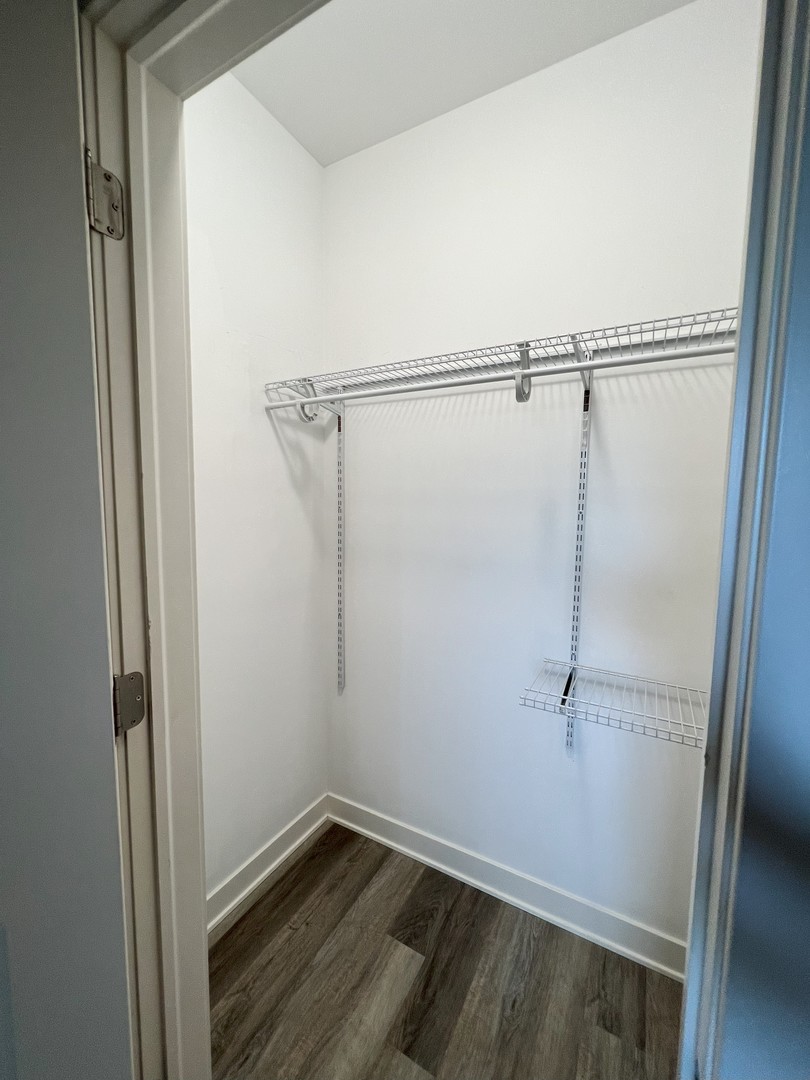 3607 W Ainslie Street Unit: 2