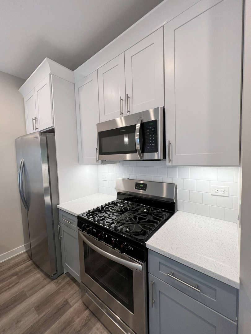 3609 W Ainslie Street Unit: 2
