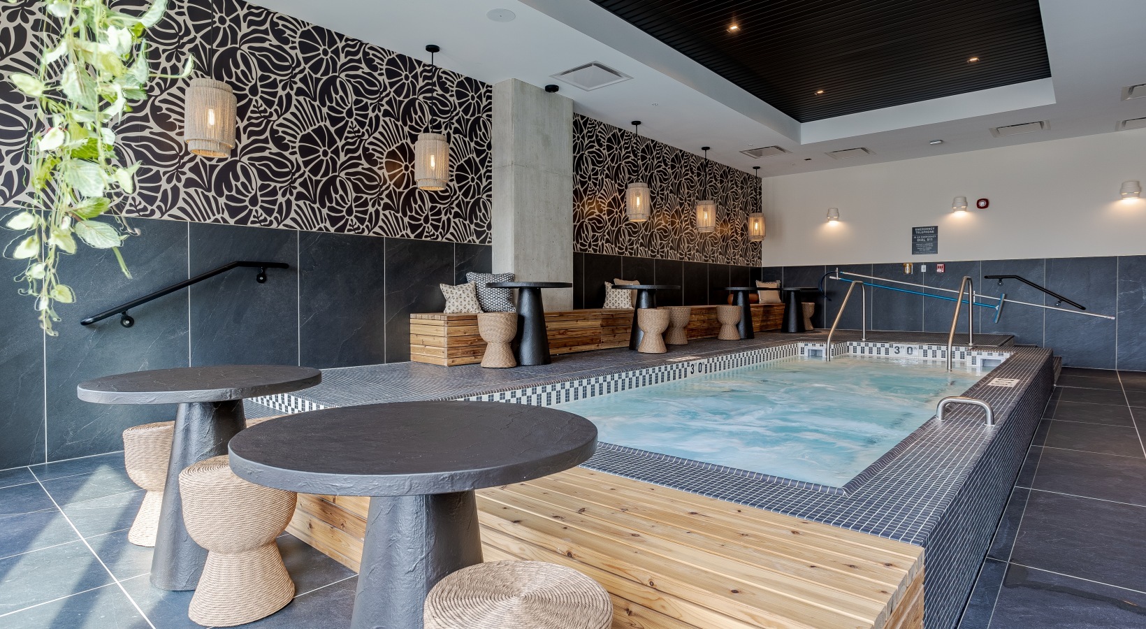 1114 W Carroll Avenue Unit: PH-3203