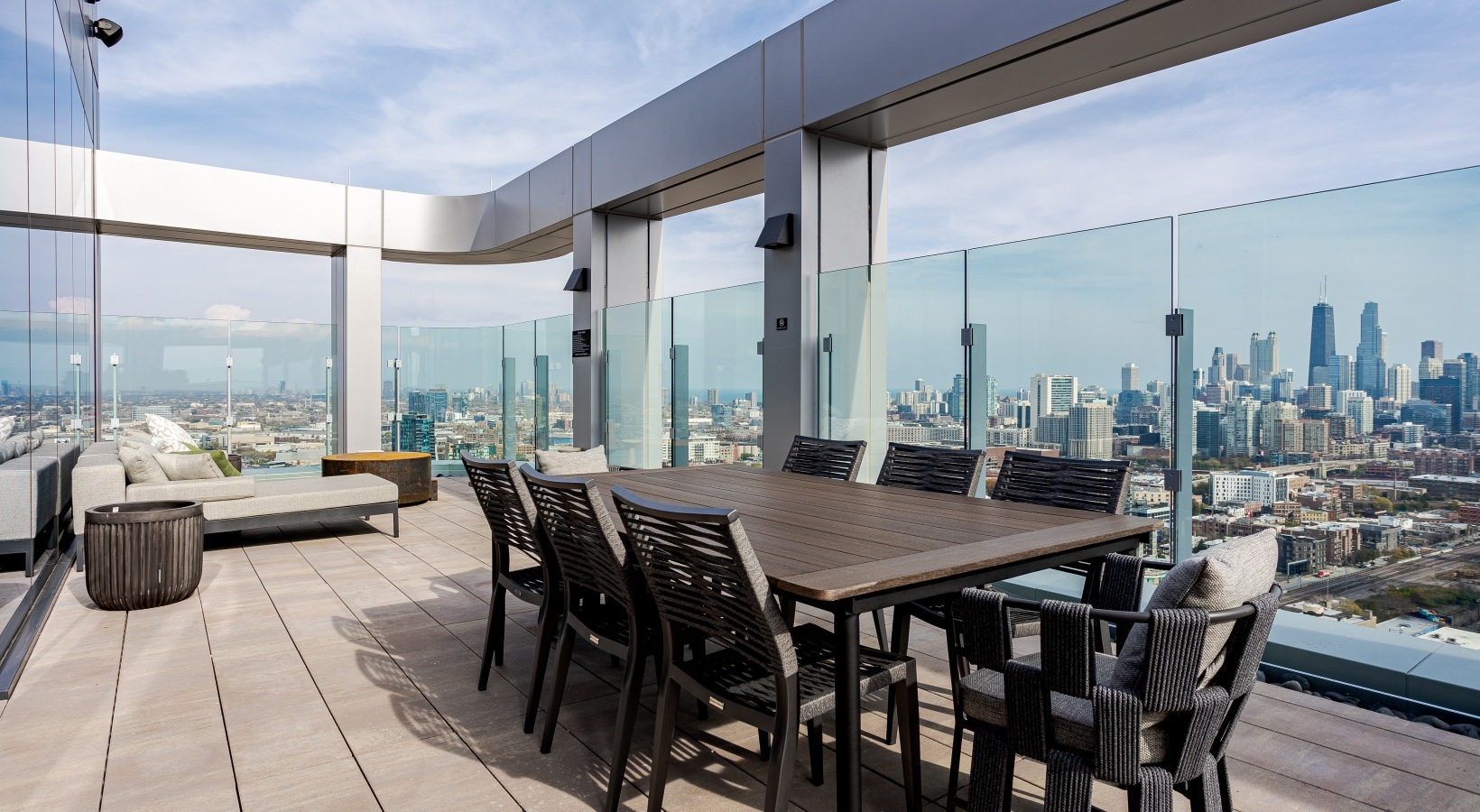 1114 W Carroll Avenue Unit: PH-3203