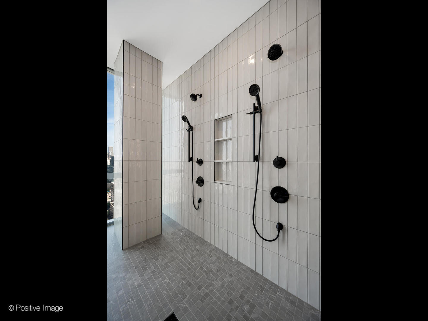 1114 W Carroll Avenue Unit: PH-3202
