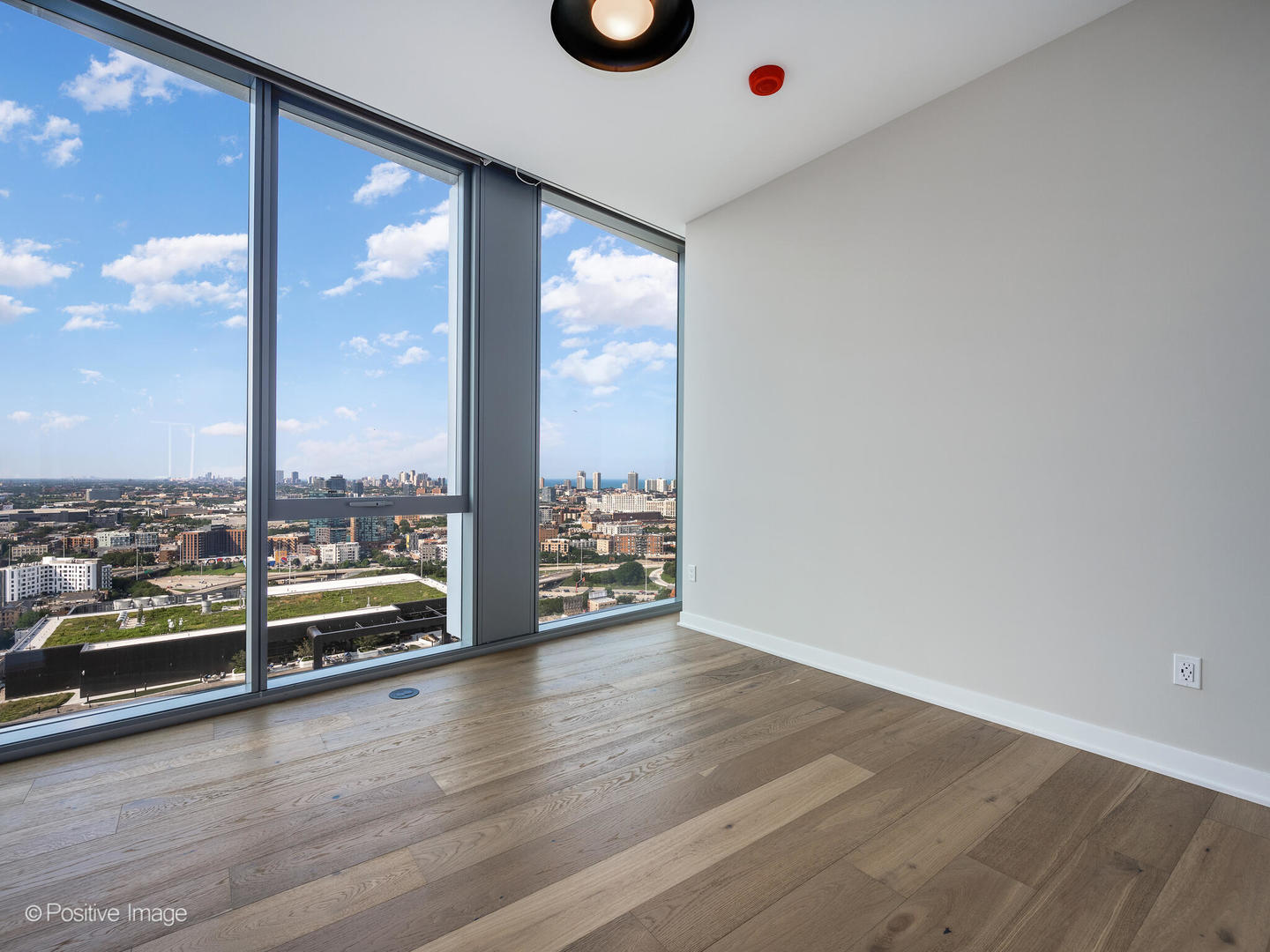 1114 W Carroll Avenue Unit: PH-3202