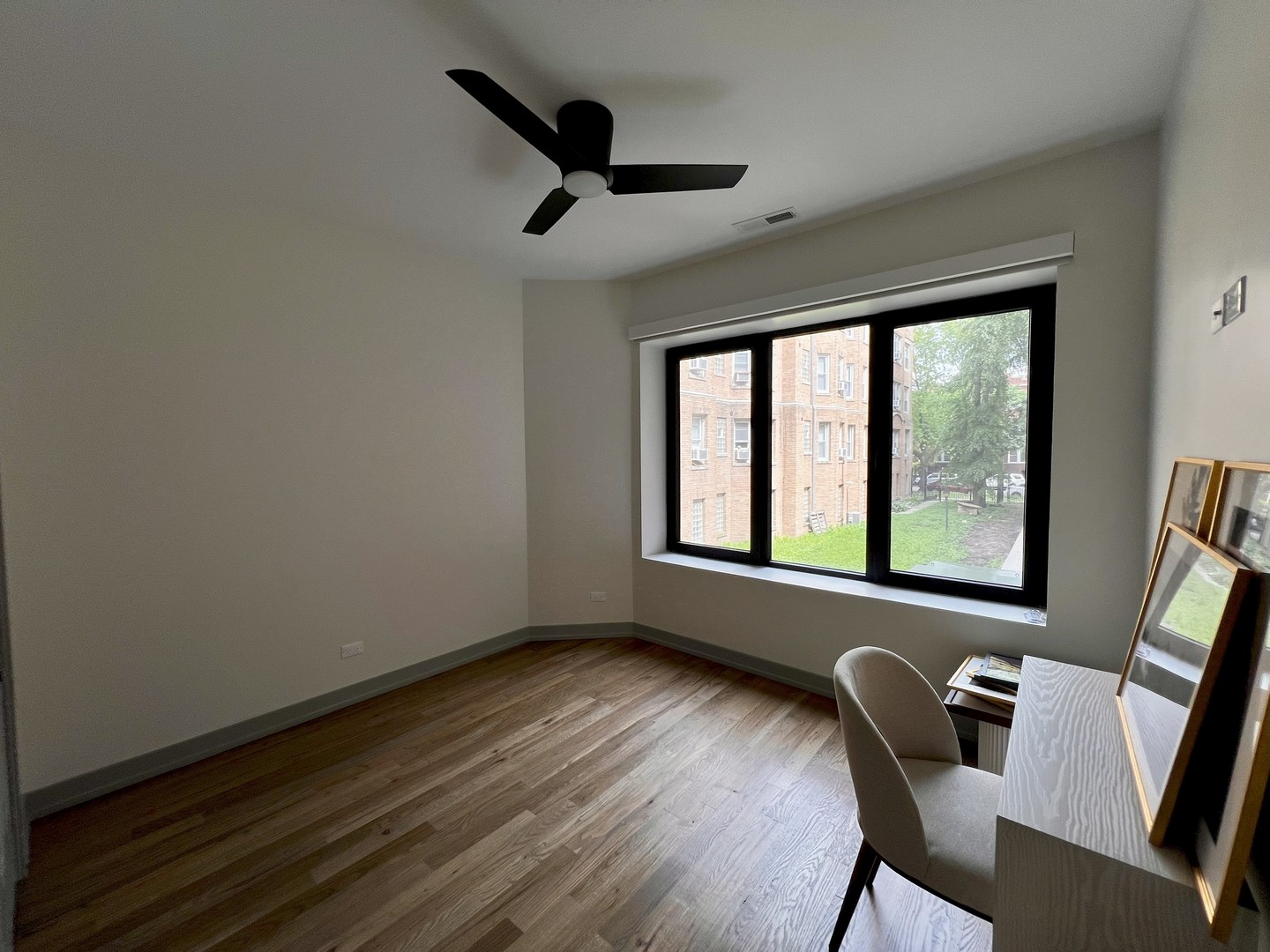 1337 W Estes Avenue Unit: 3A