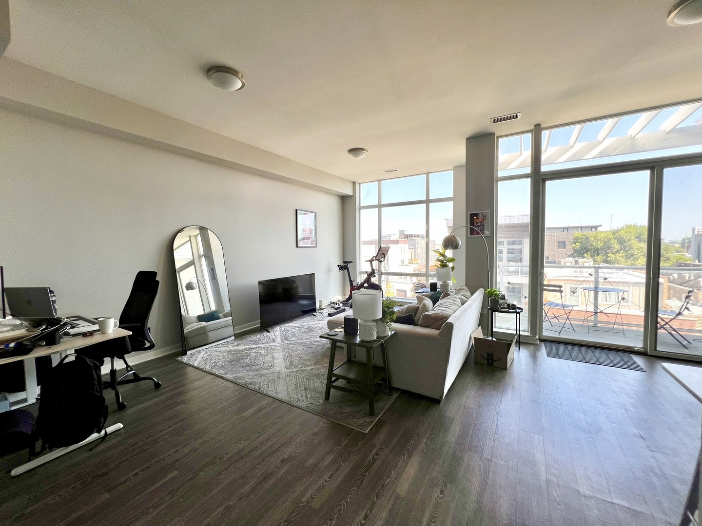 1545 W North Avenue Unit: 407
