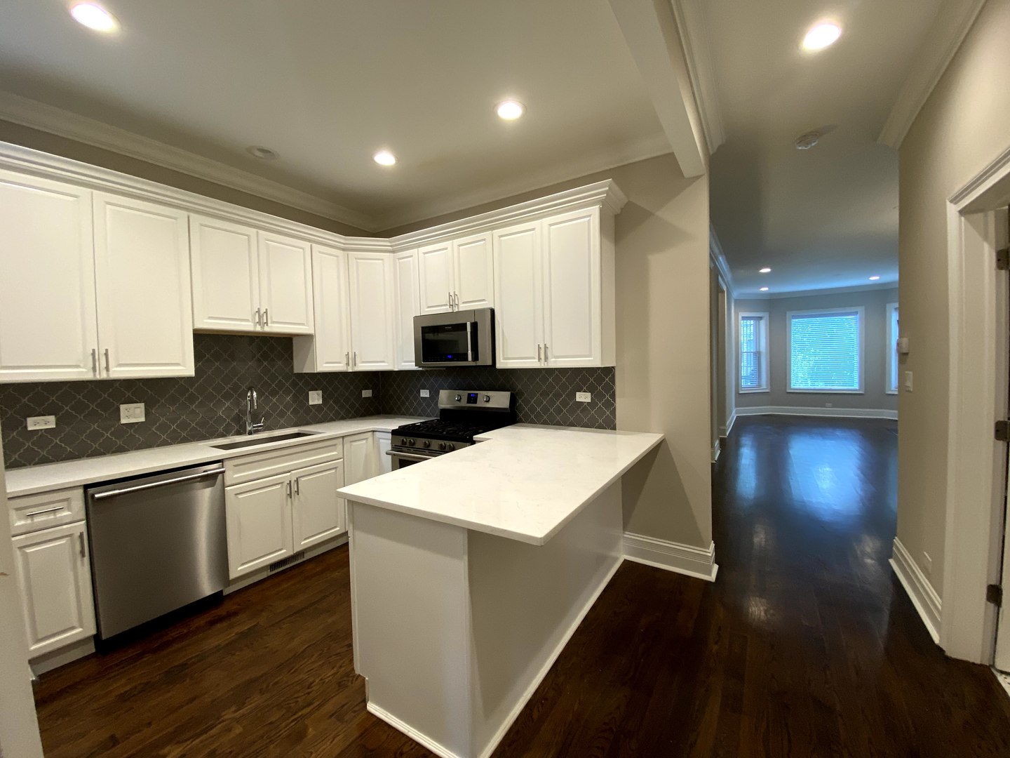 3728 N Magnolia Avenue Unit: 1