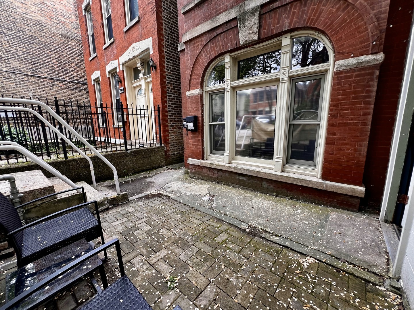 1811 W Cortland Street Unit: G