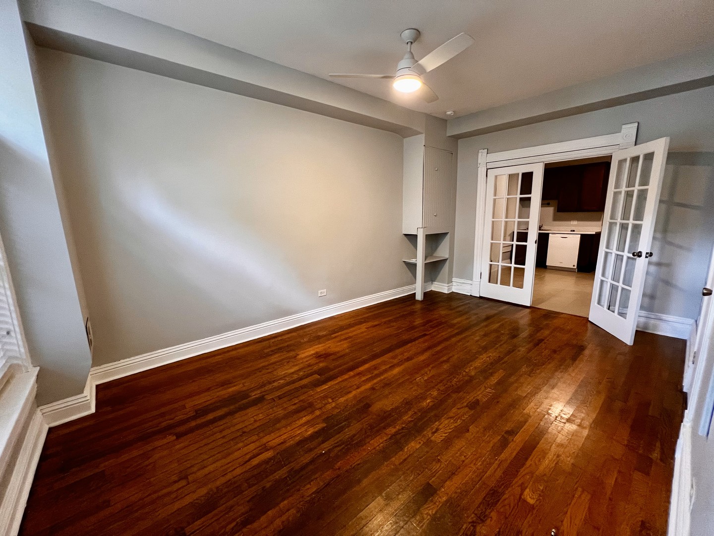 1811 W Cortland Street Unit: G