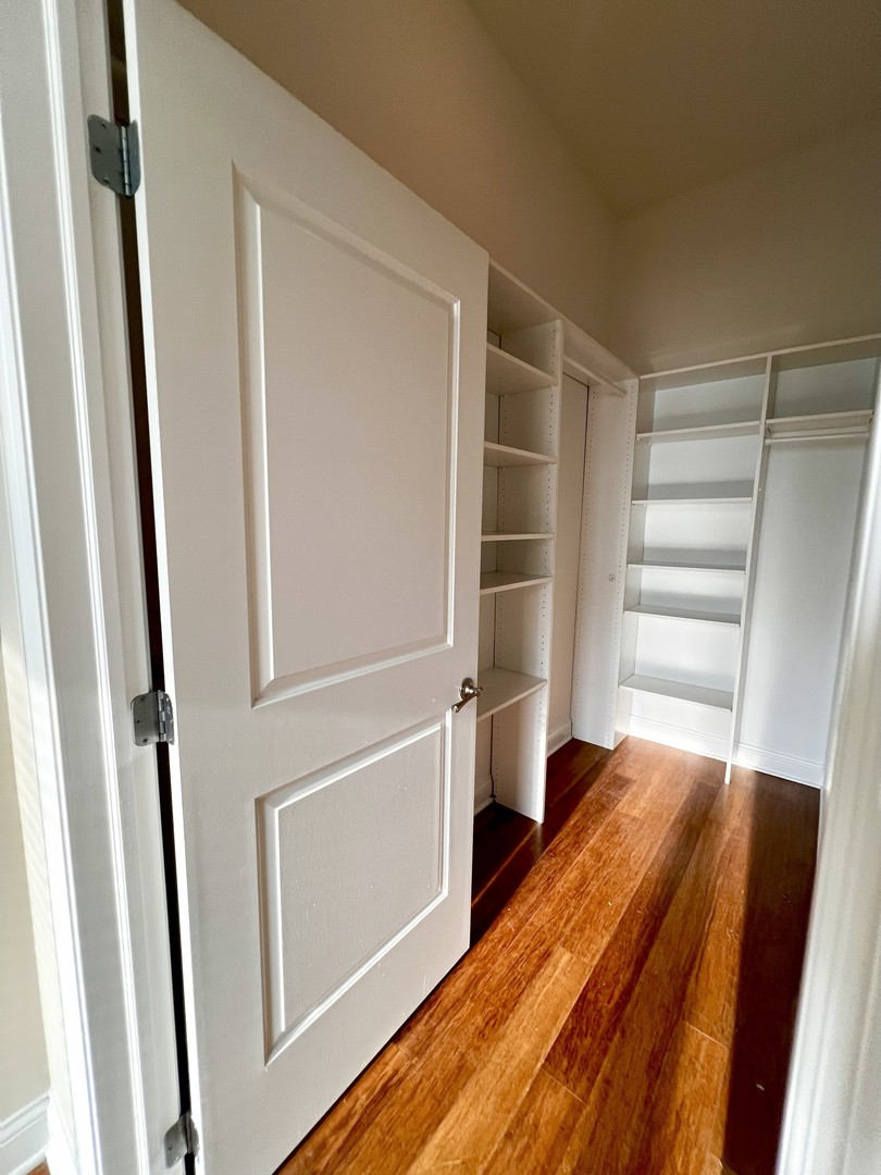 1002 W Van Buren Street Unit: 102