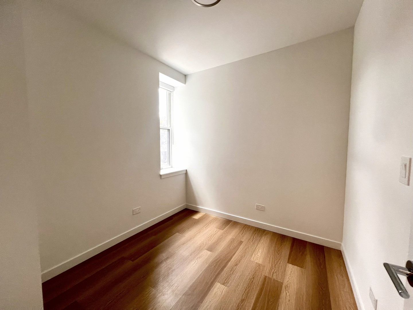 1650 W Roscoe Street Unit: 203