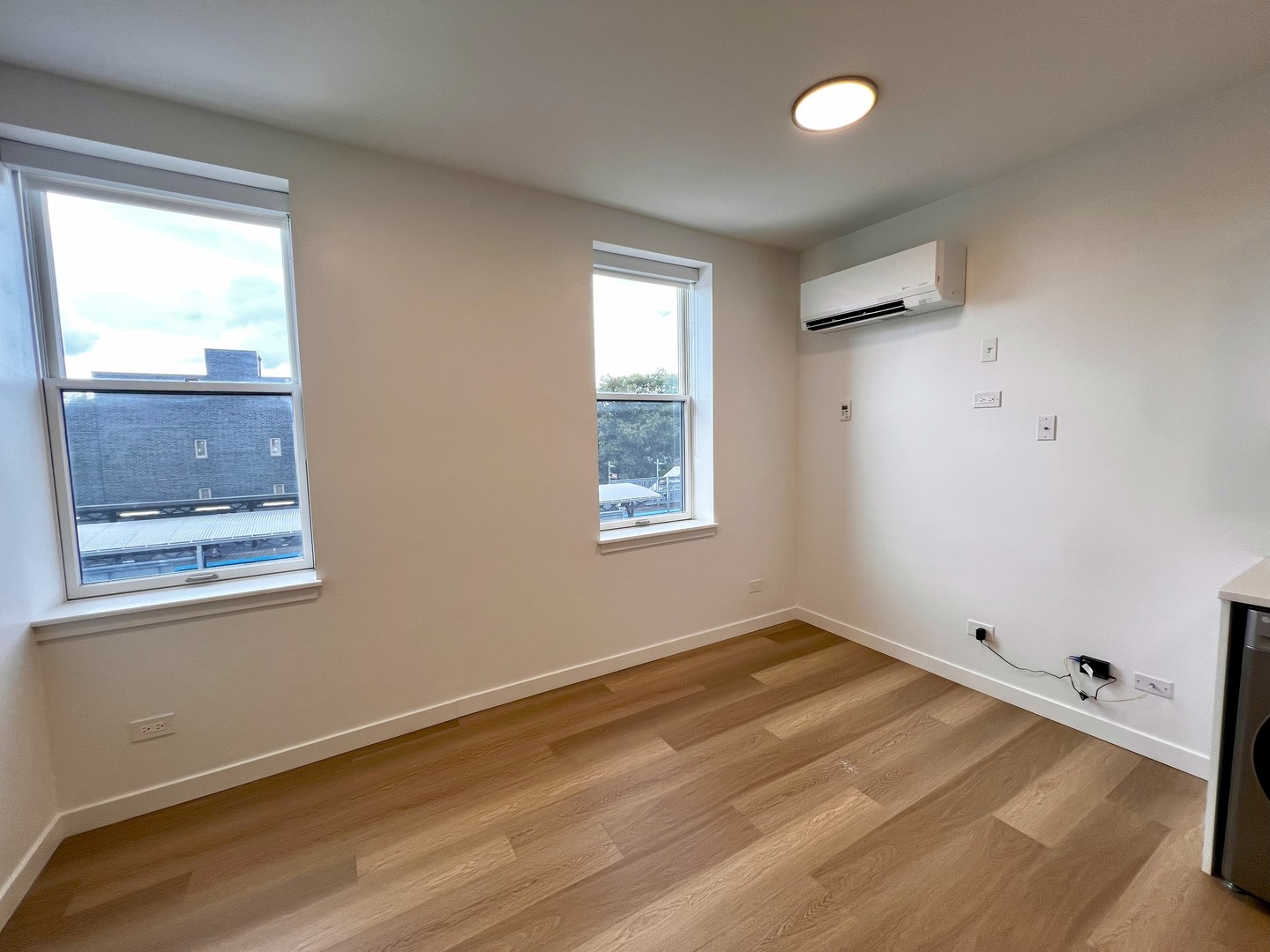 1650 W Roscoe Street Unit: 508