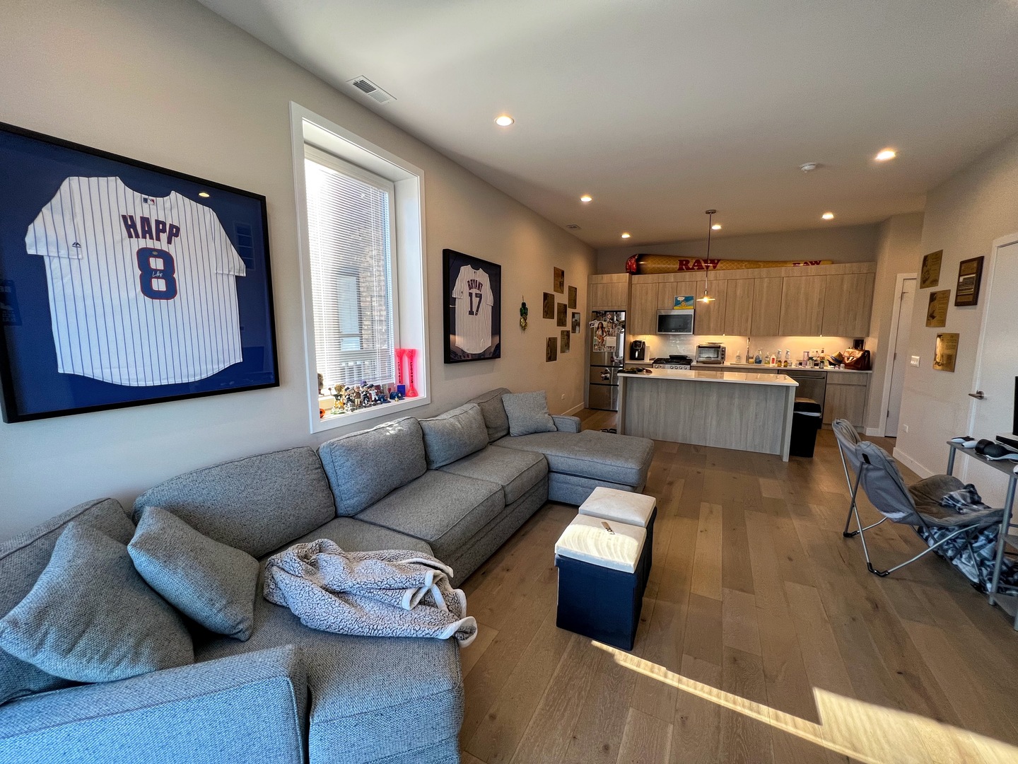 3757 N Sheffield Avenue Unit: 313