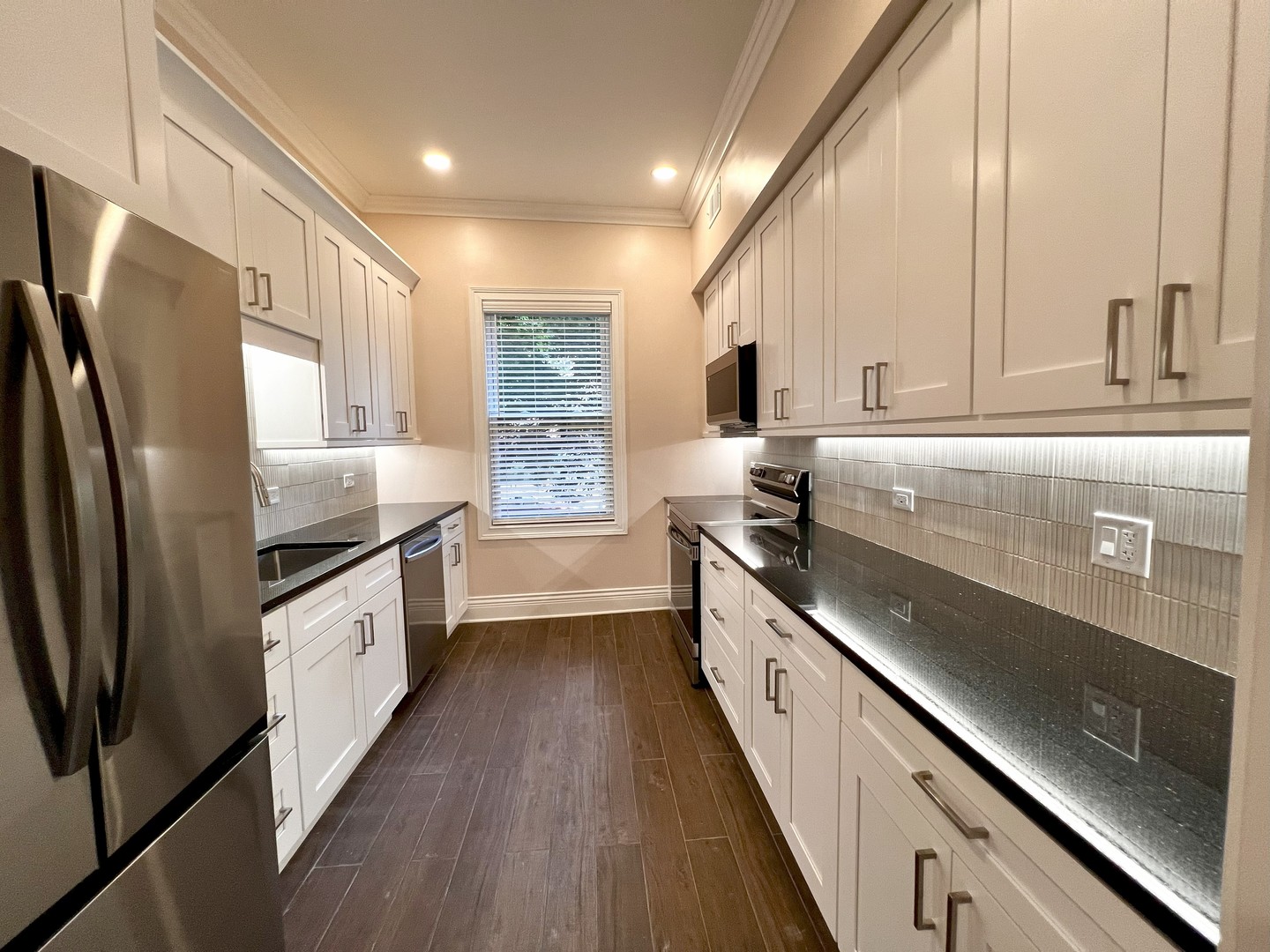 670 W Sheridan Road Unit: 1