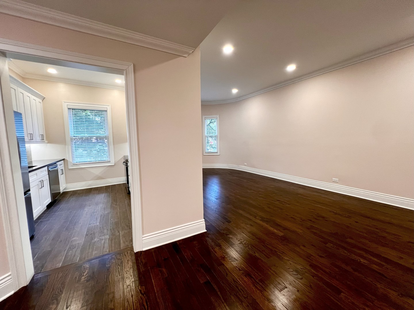 670 W Sheridan Road Unit: 1
