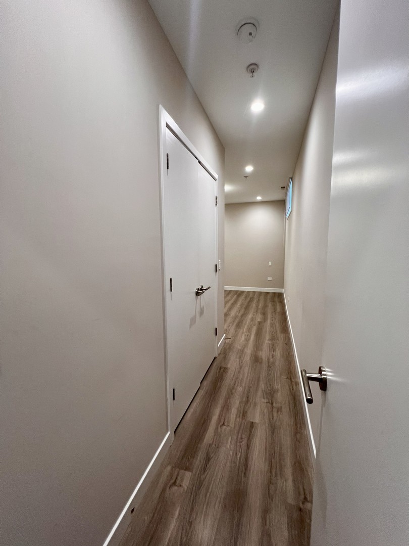3763 N Sheffield Avenue Unit: 111