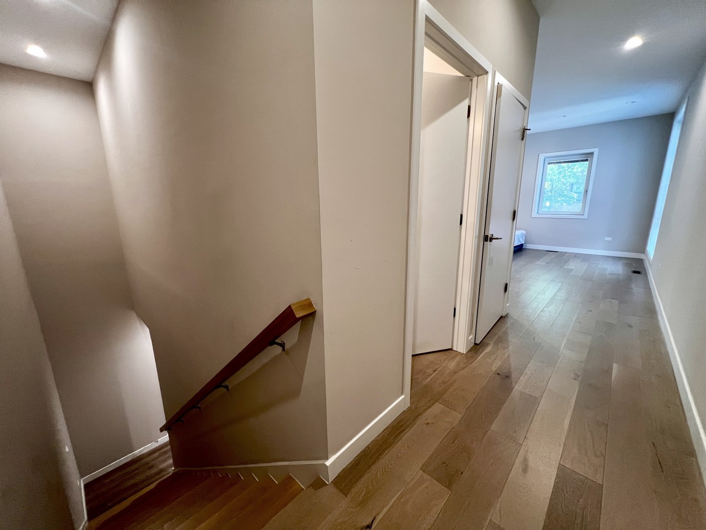 3763 N Sheffield Avenue Unit: 111