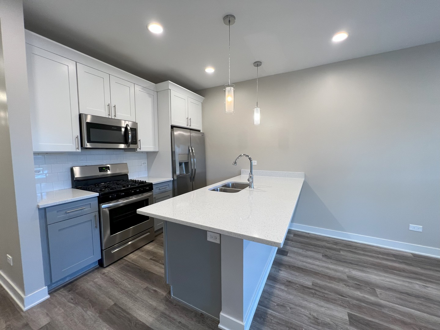 3607 W Ainslie Street Unit: 1