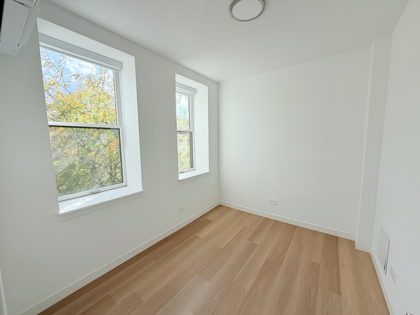 1650 W Roscoe Street Unit: 309