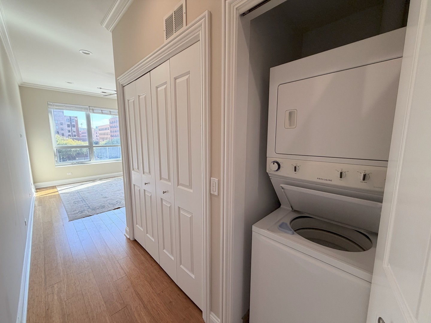 1002 W Van Buren Street Unit: 405