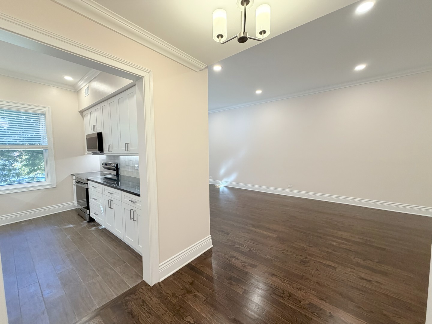 670 W Sheridan Road Unit: 1