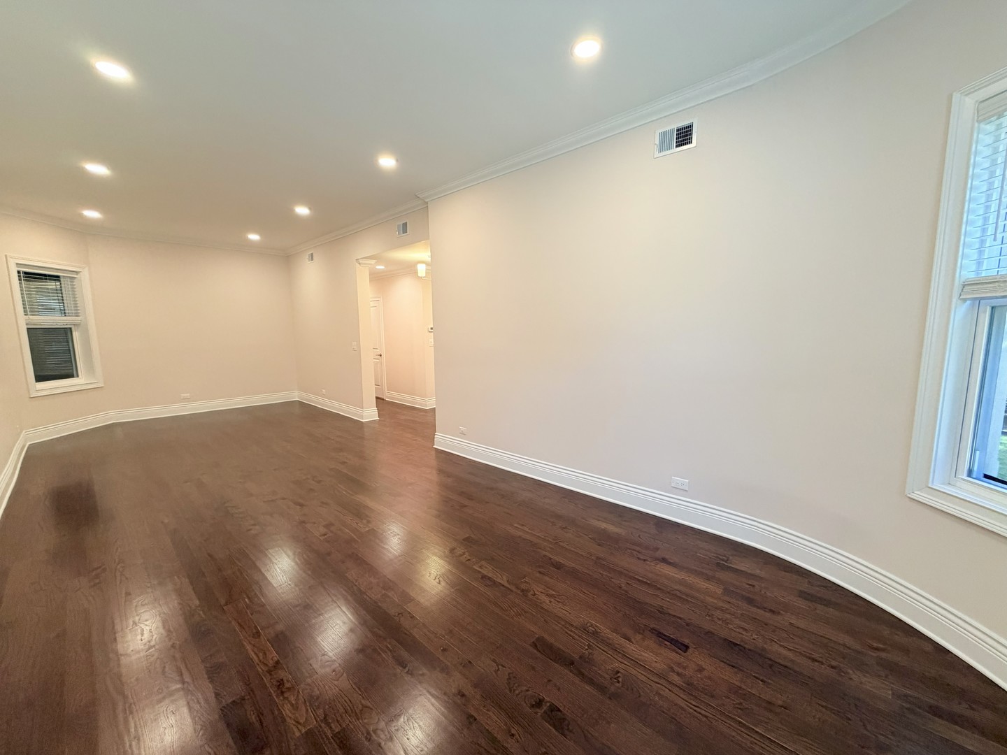 670 W Sheridan Road Unit: 1