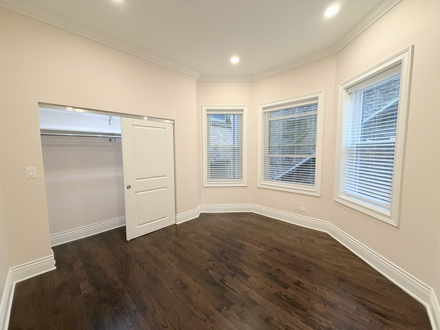 670 W Sheridan Road Unit: 1