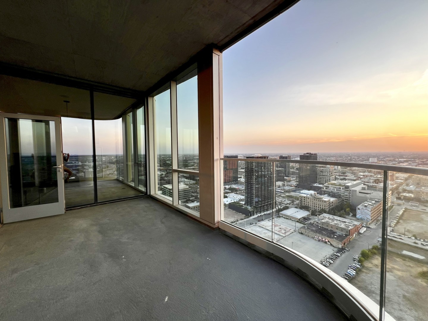 1114 W Carroll Avenue Unit: PH-3201