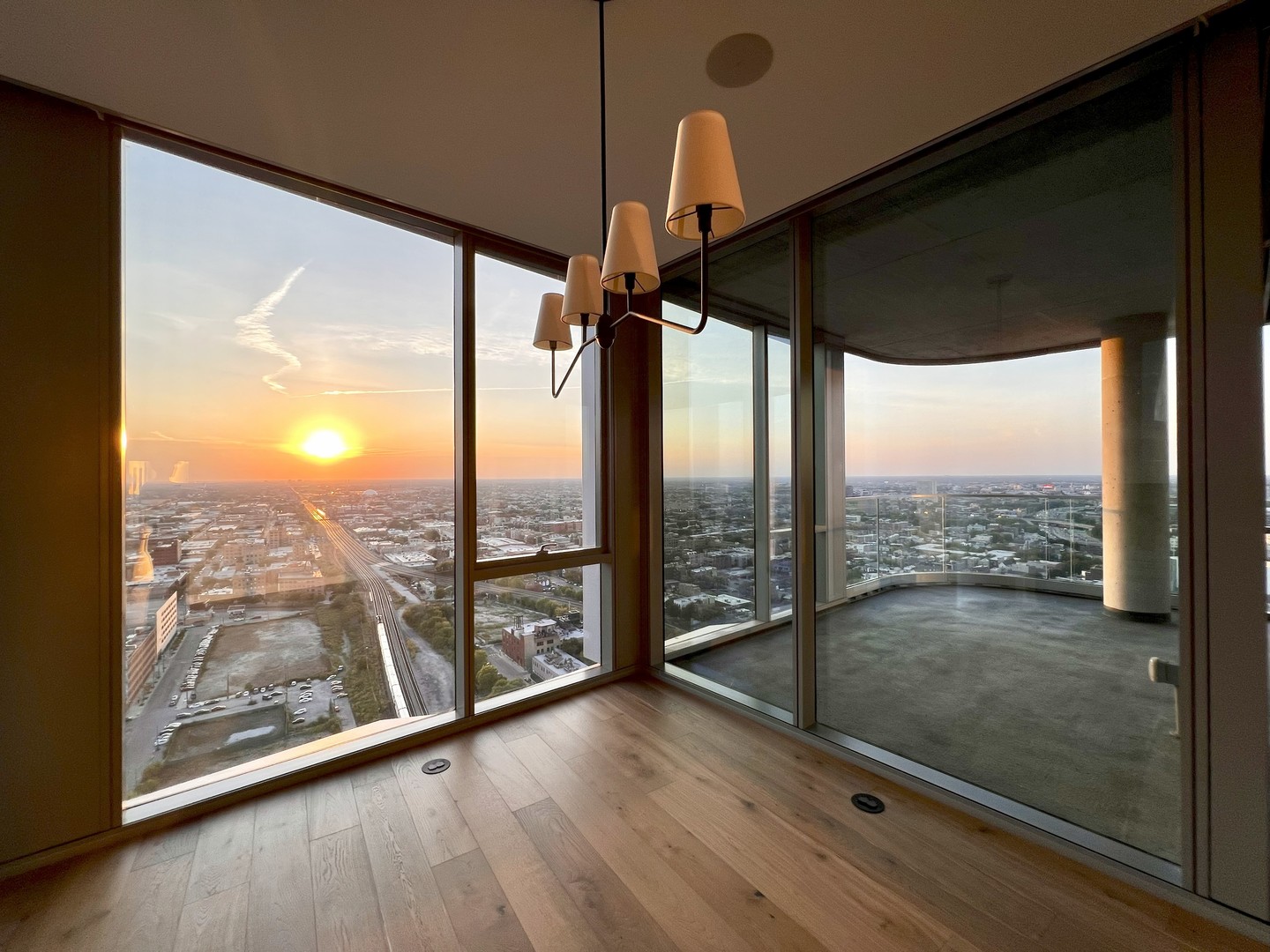 1114 W Carroll Avenue Unit: PH-3201