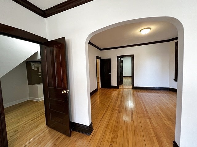 1231 N Greenview Avenue Unit: 1F