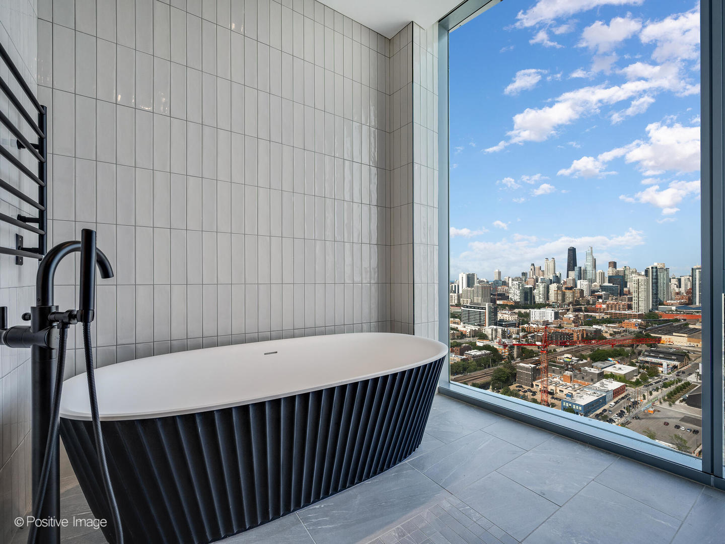 1114 W Carroll Avenue Unit: PH-3202