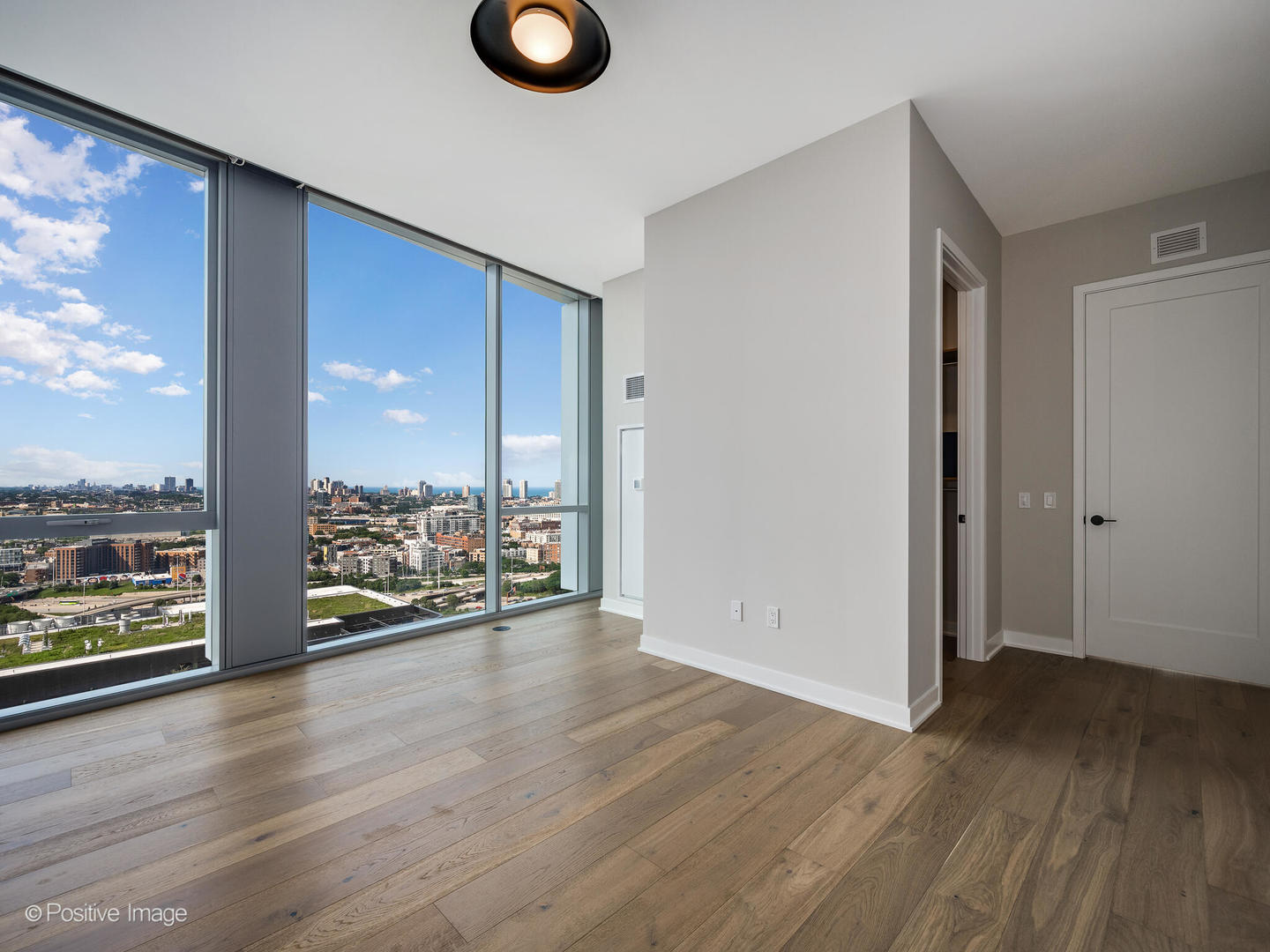 1114 W Carroll Avenue Unit: PH-3202