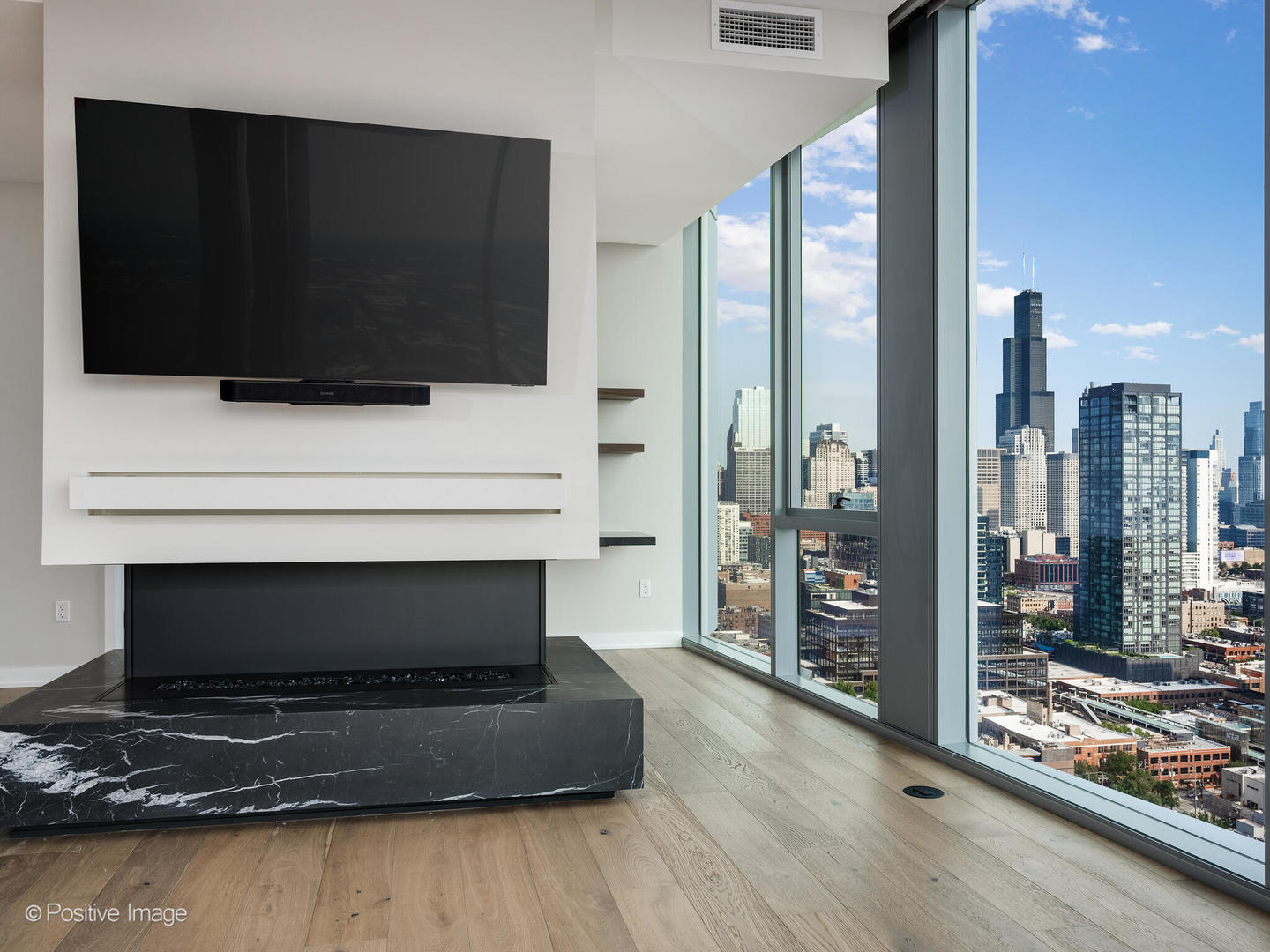 1114 W Carroll Avenue Unit: PH-3204