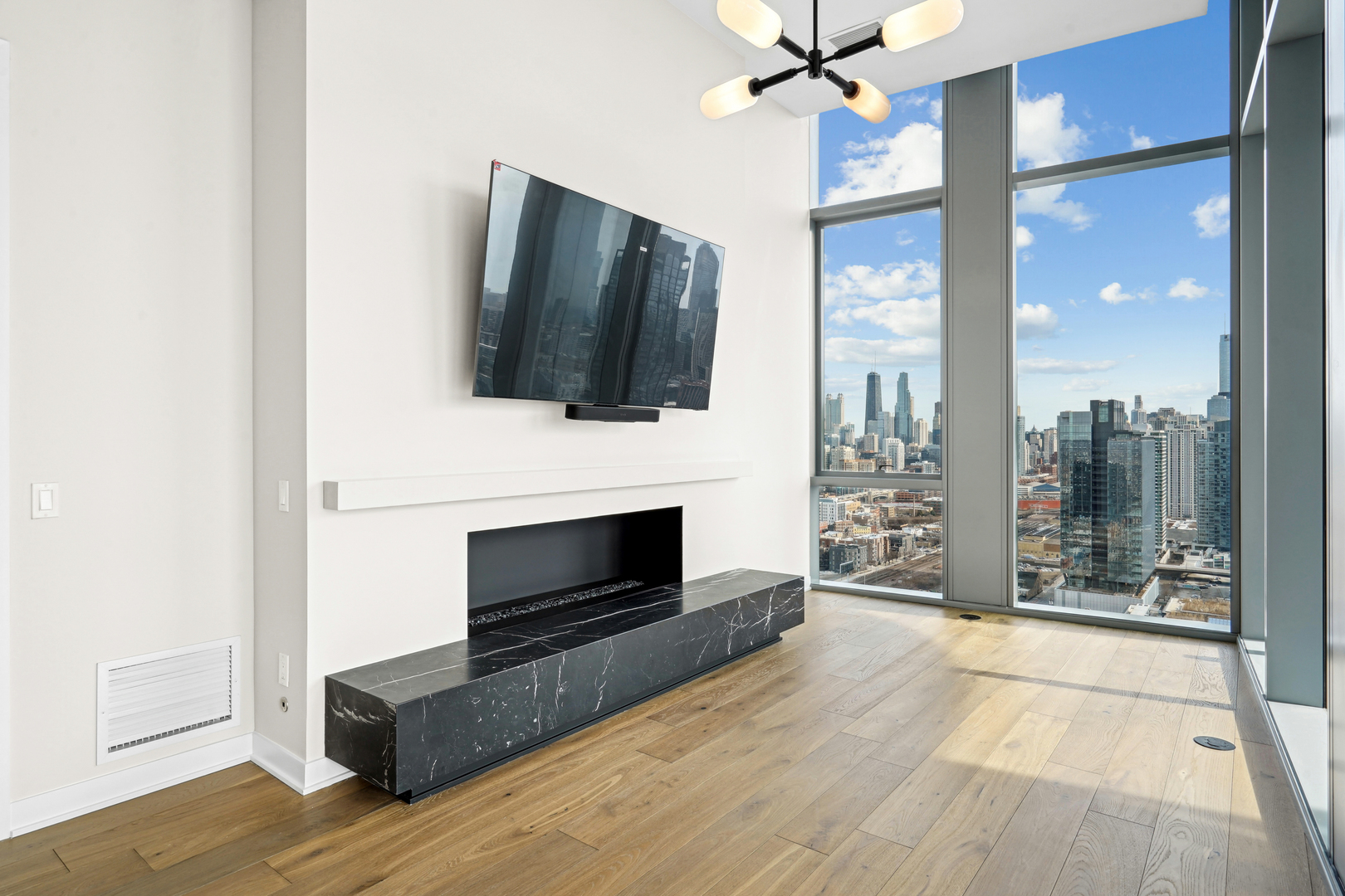 1114 W Carroll Avenue Unit: PH-3203