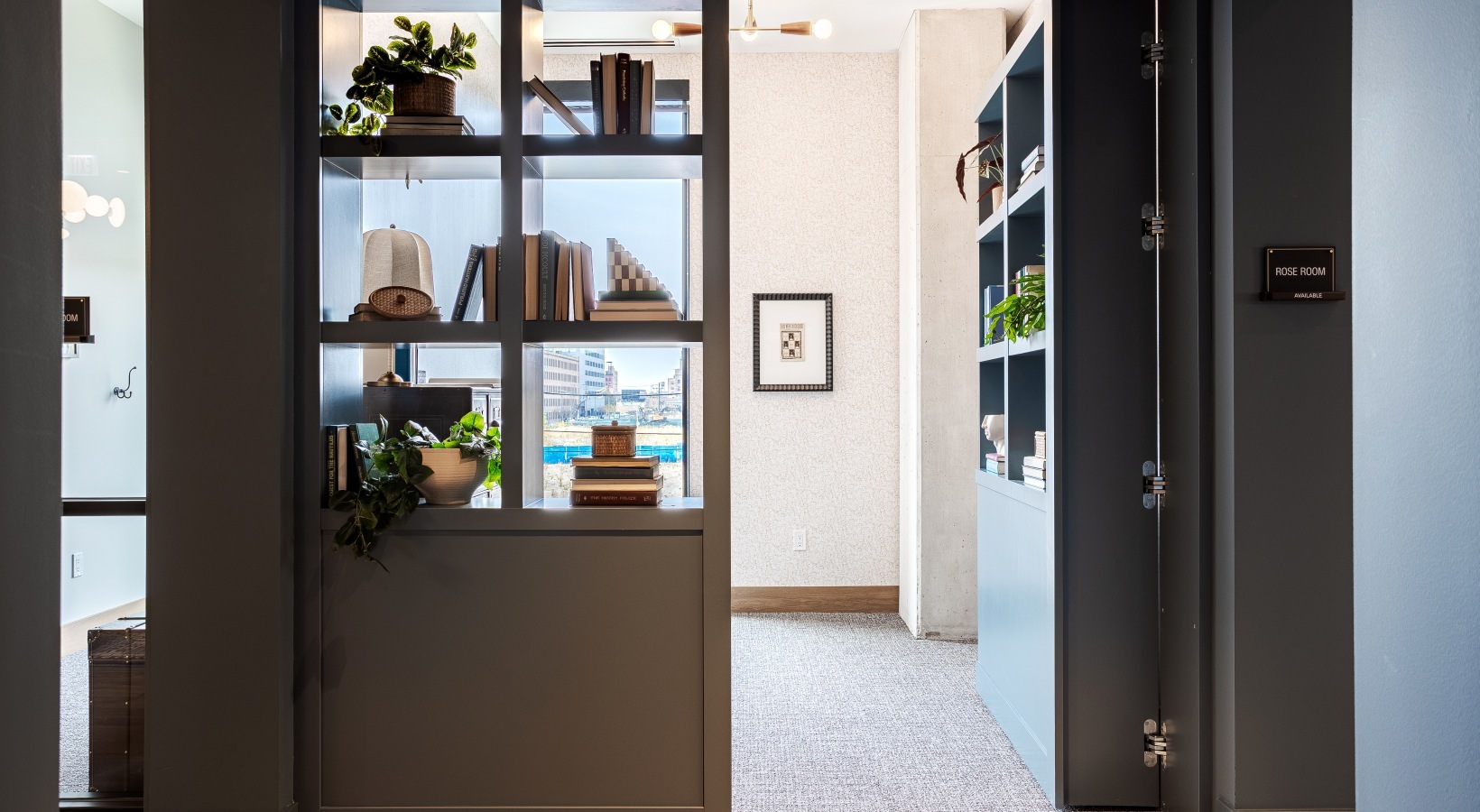 1114 W Carroll Avenue Unit: PH-3203