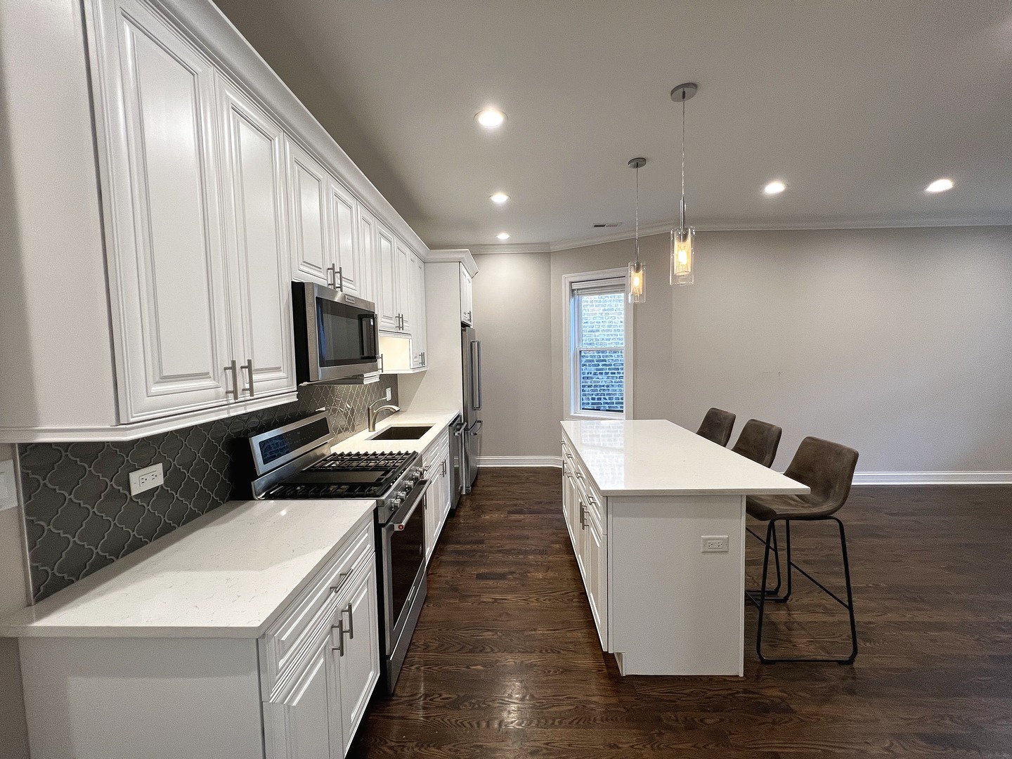 1744 W Winnemac Avenue Unit: 2