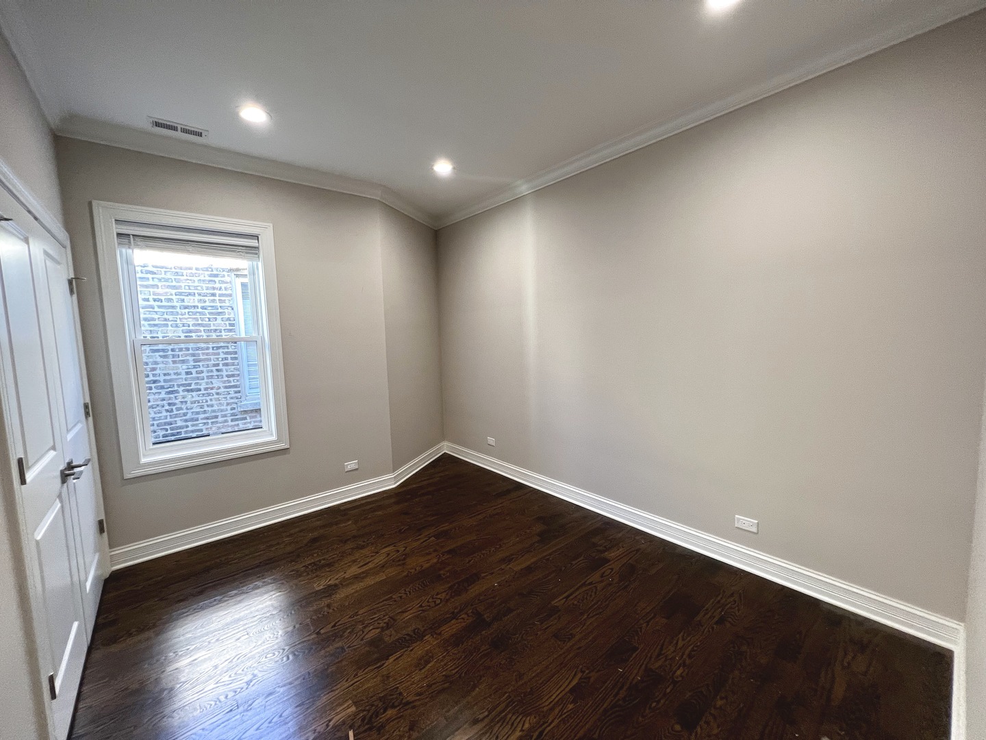 1744 W Winnemac Avenue Unit: 2