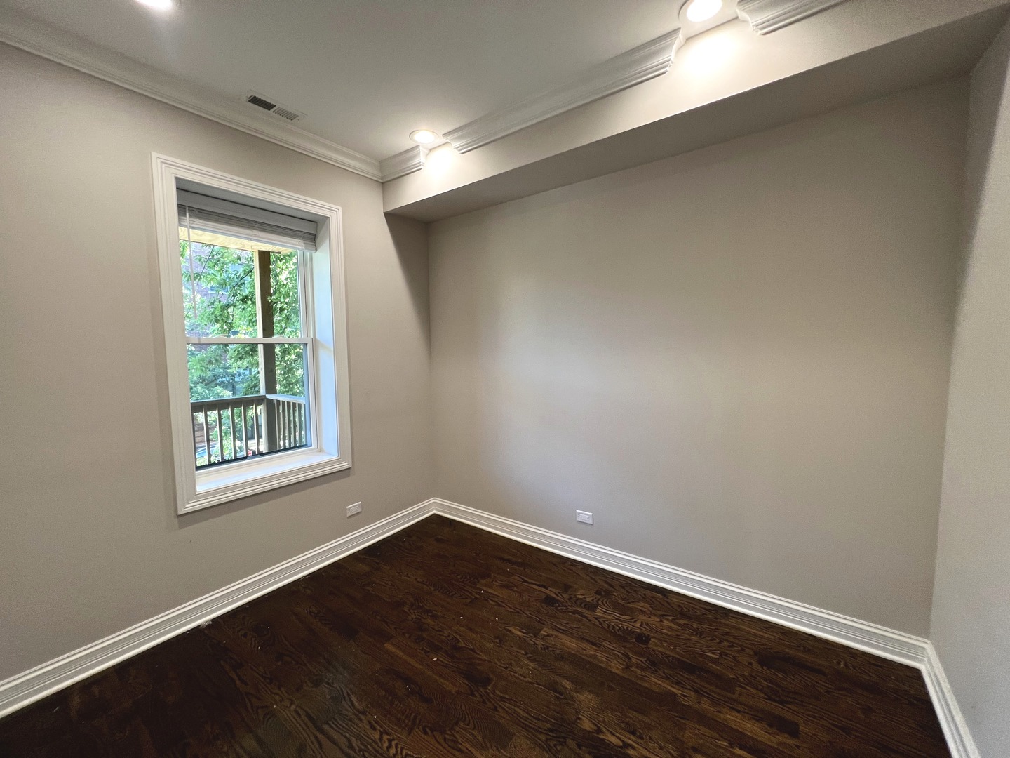 1744 W Winnemac Avenue Unit: 2