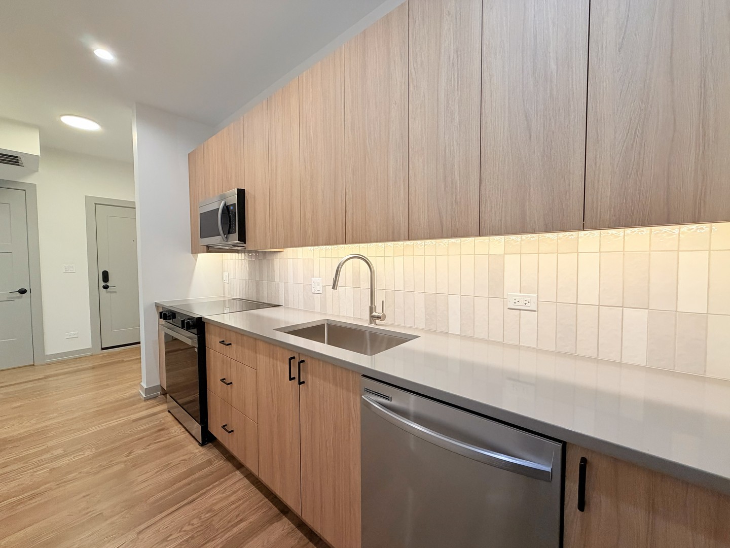 1339 W Estes Avenue Unit: 3D