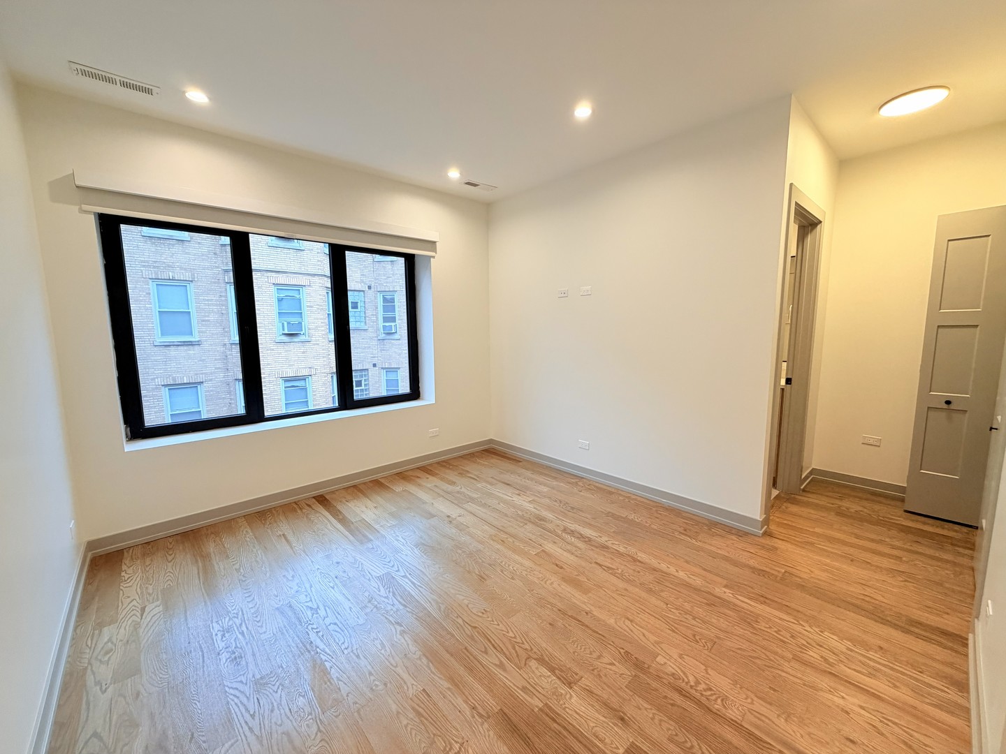 1339 W Estes Avenue Unit: 3D