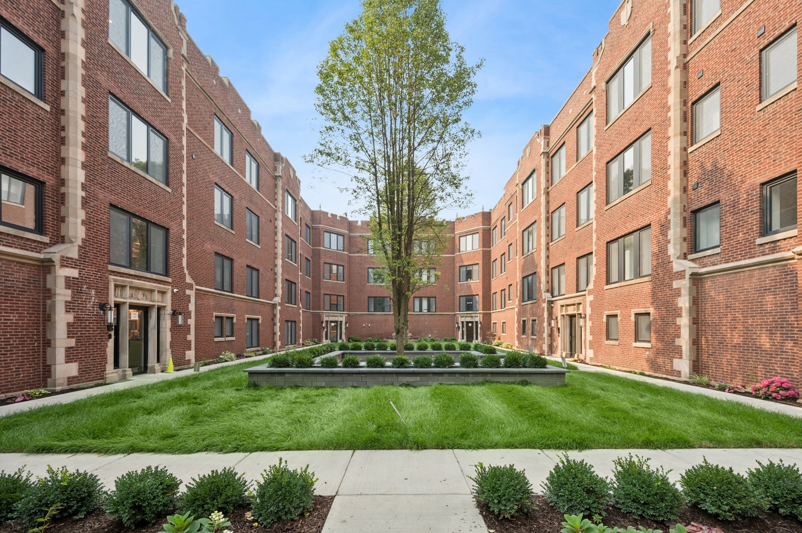 1339 W Estes Avenue Unit: 3D