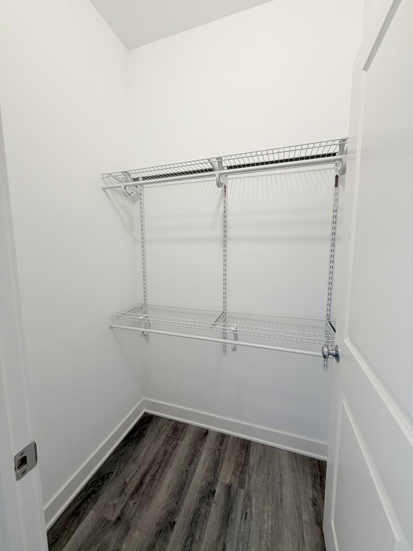 3607 W Ainslie Street Unit: 3