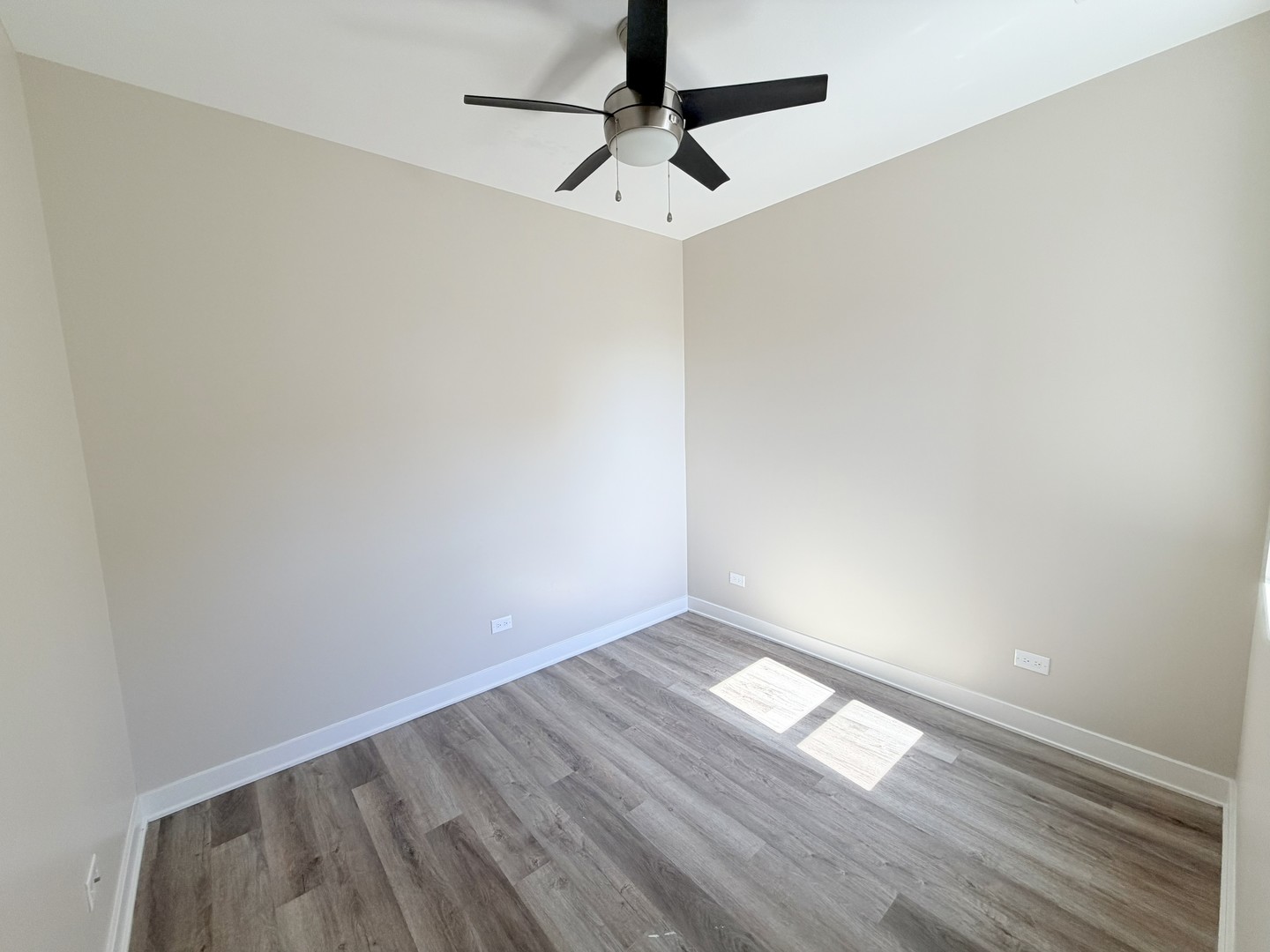 3607 W Ainslie Street Unit: 3