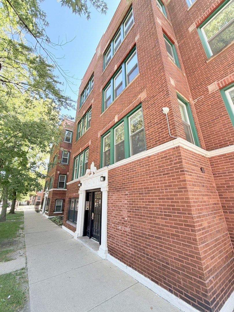3607 W Ainslie Street Unit: 3