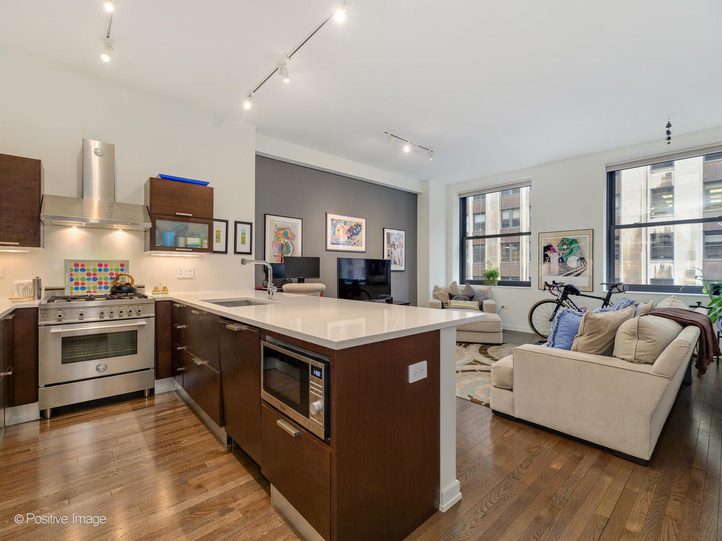 6 N Michigan Avenue Unit: 1505